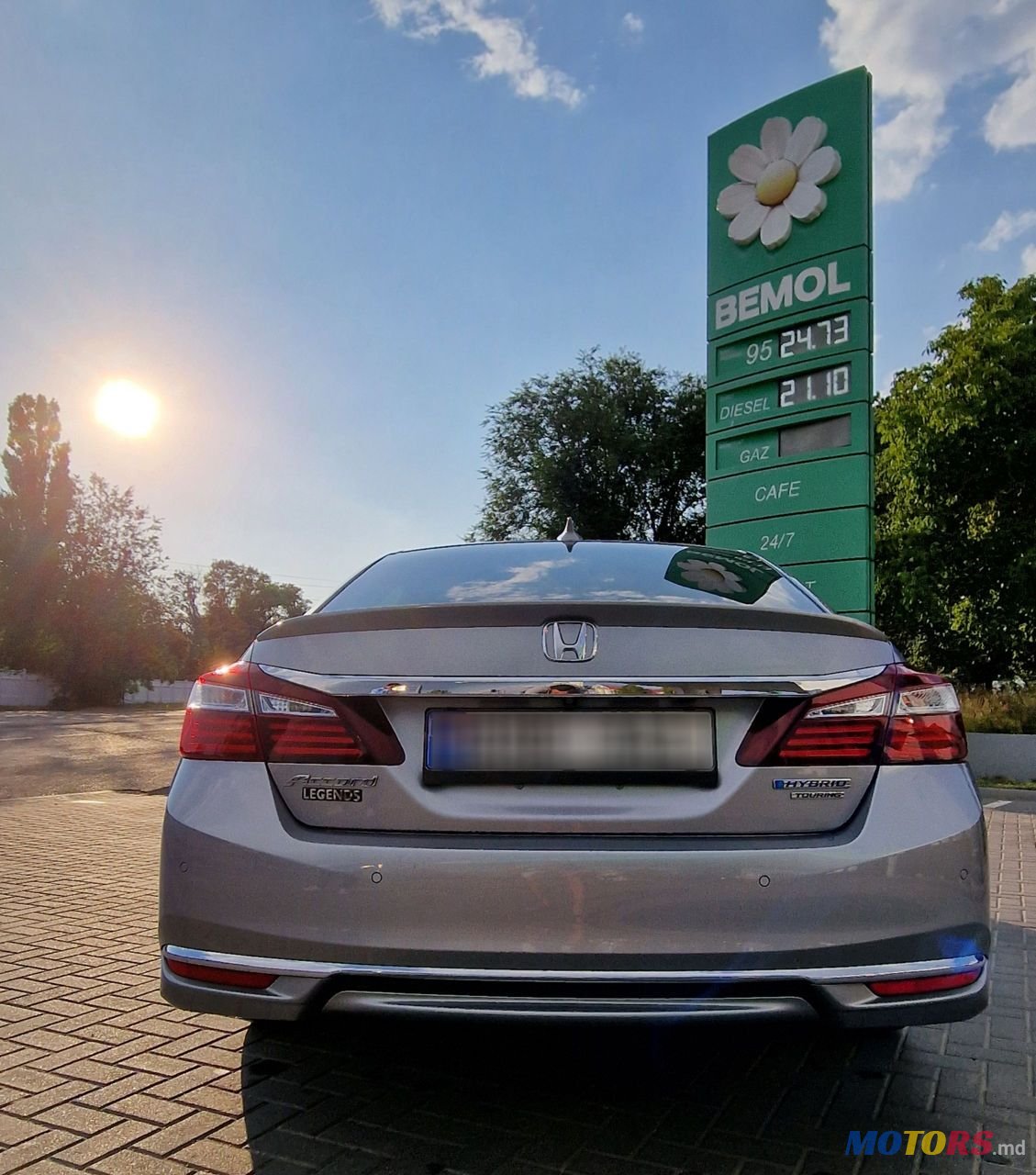 2017' Honda Accord photo #2