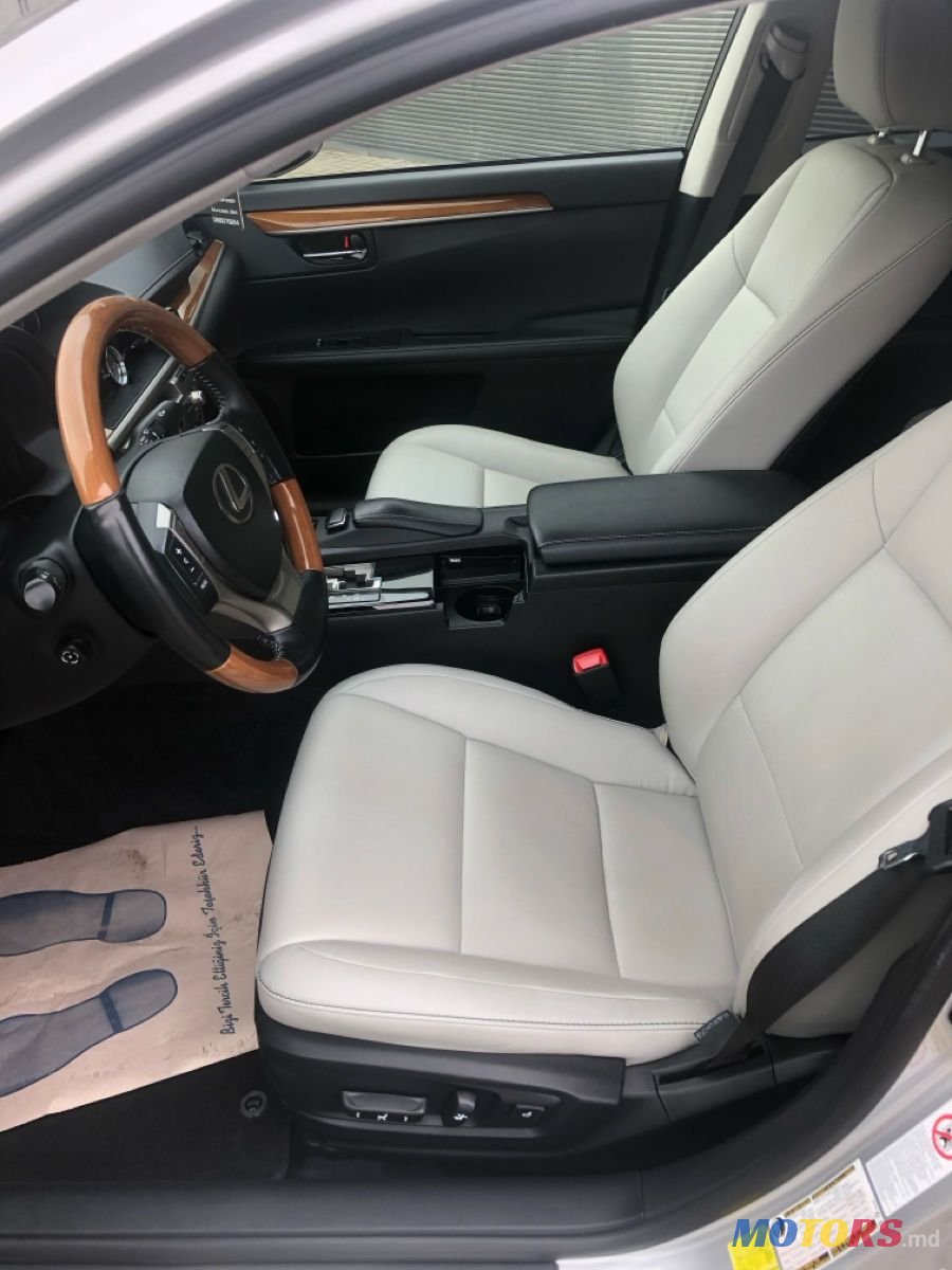 2013' Lexus Es Series photo #6