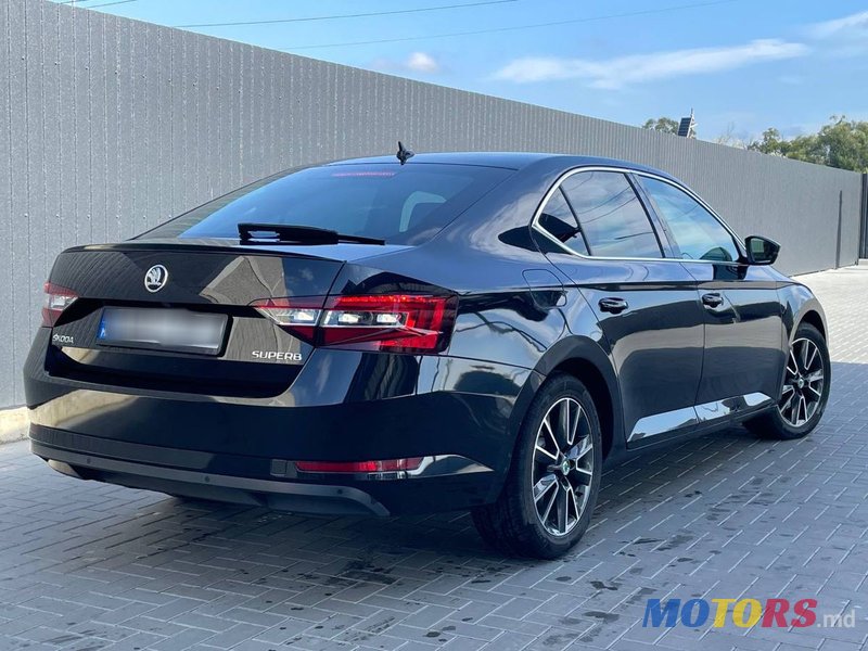 2018' Skoda Superb photo #3