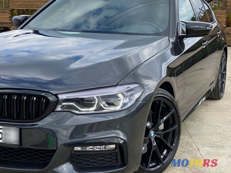 2018' BMW 5 Series photo #3