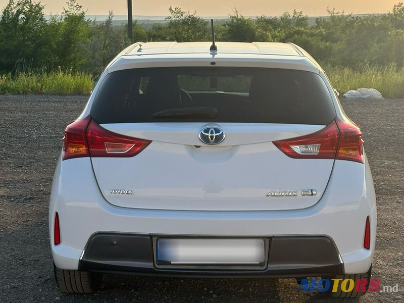 2014' Toyota Auris photo #6