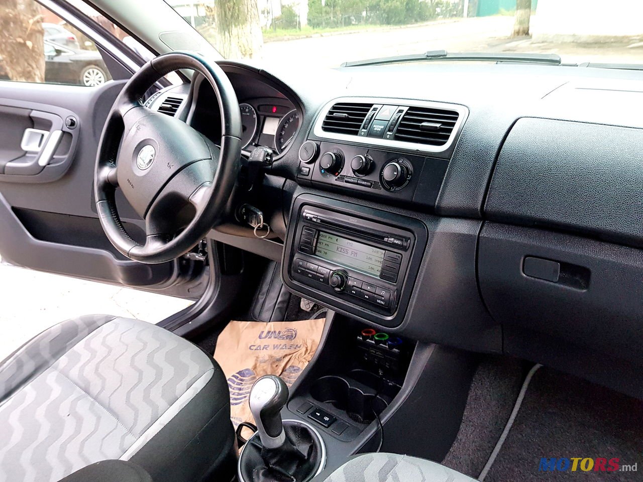 2009' Skoda Fabia photo #6