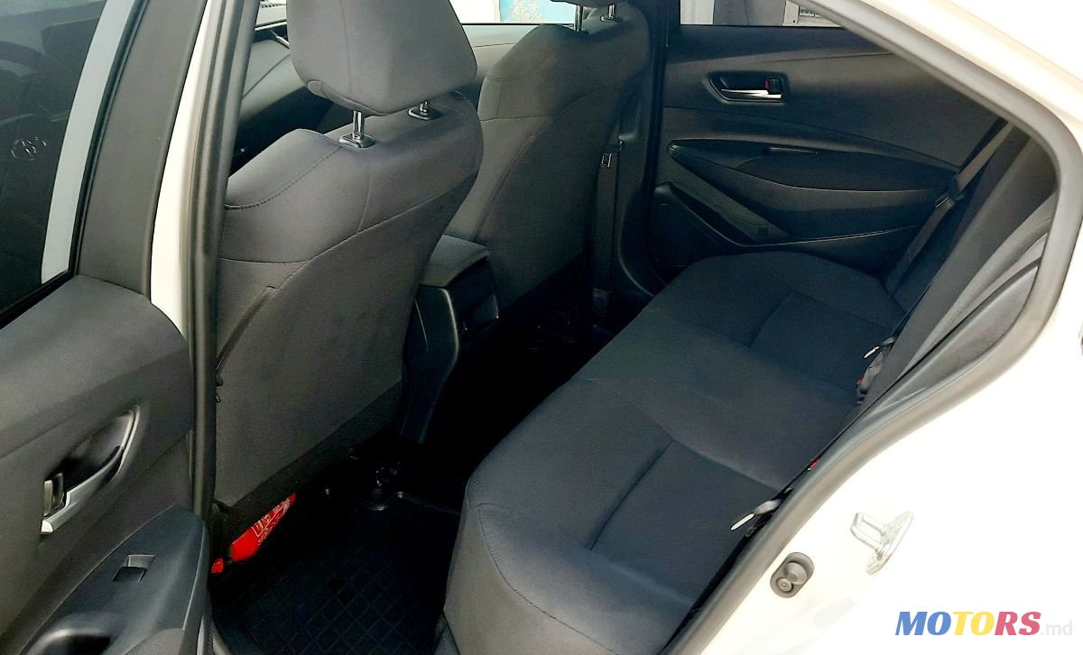 2020' Toyota Corolla photo #2