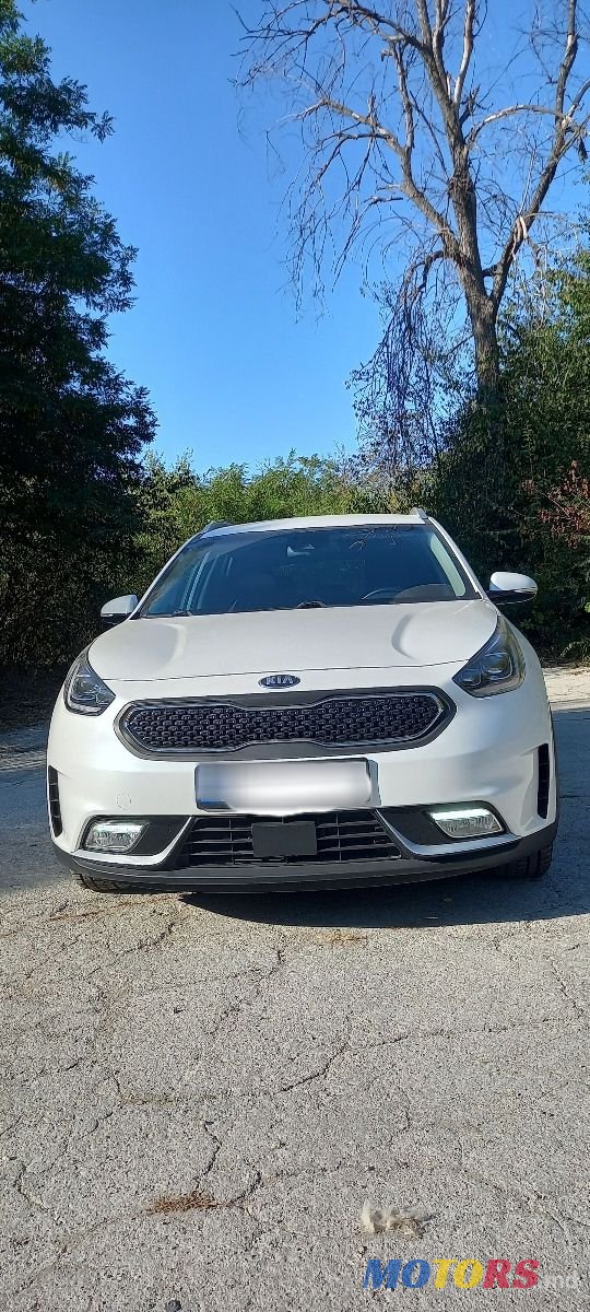 2017' Kia Niro photo #3