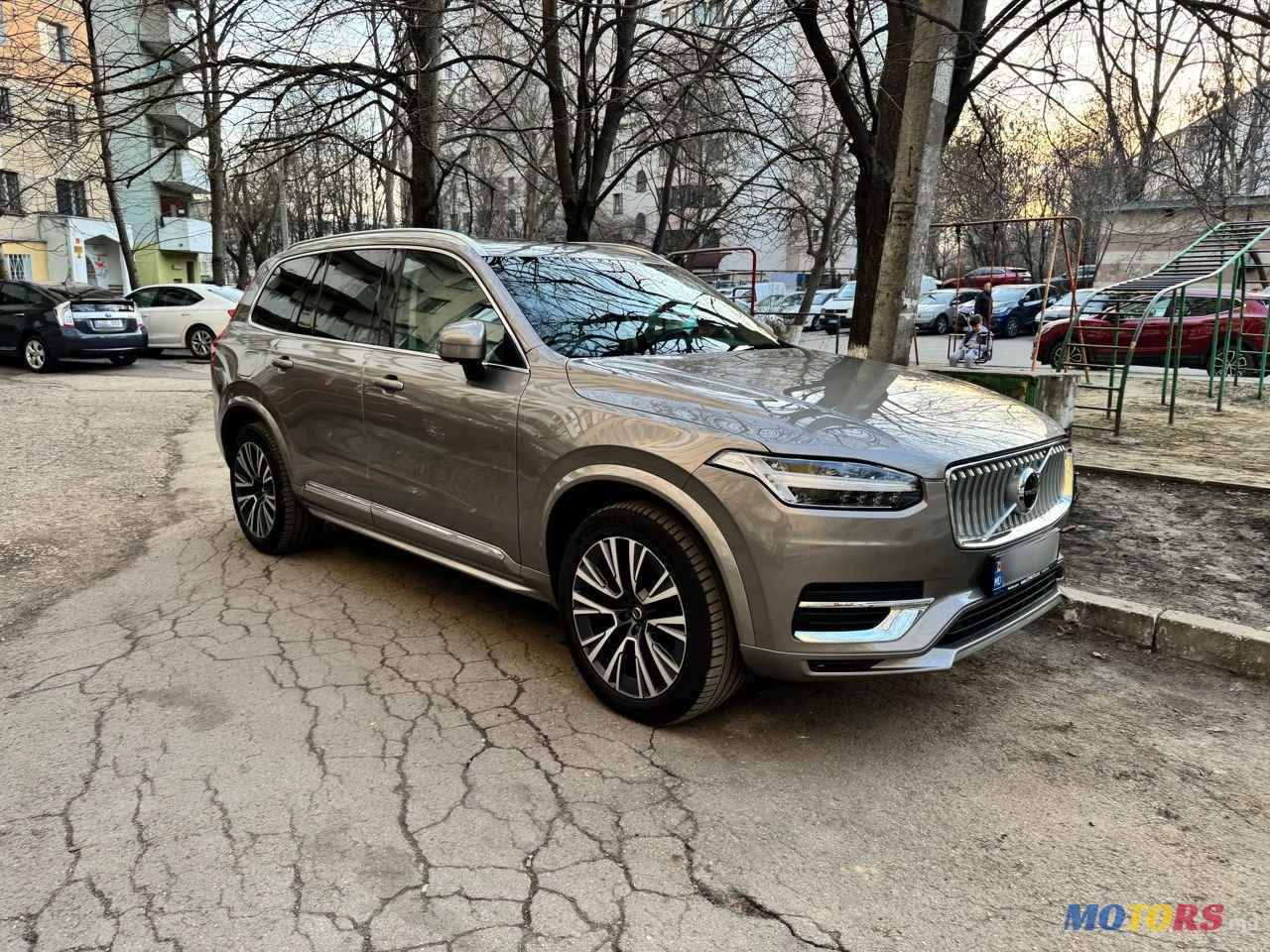 2021' Volvo XC90 photo #1