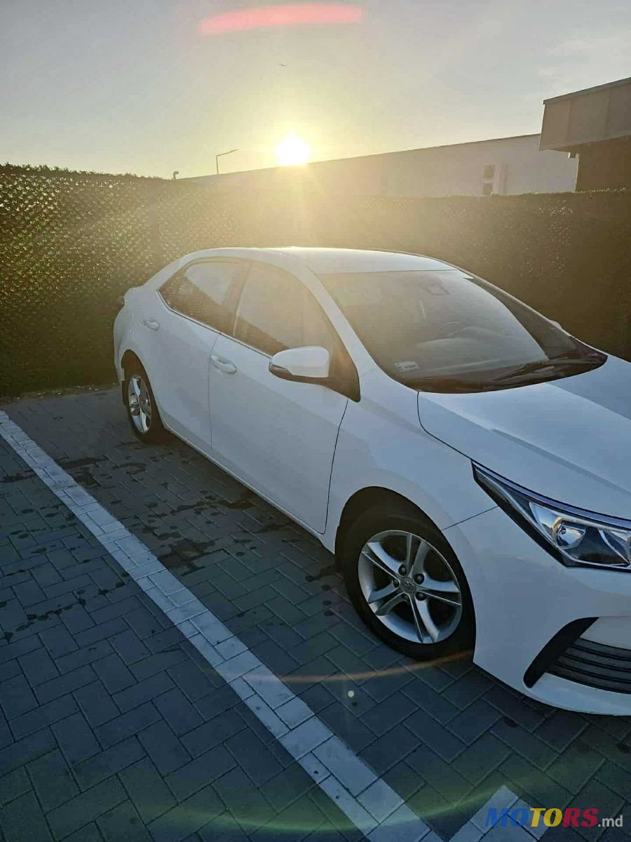 2018' Toyota Corolla photo #1