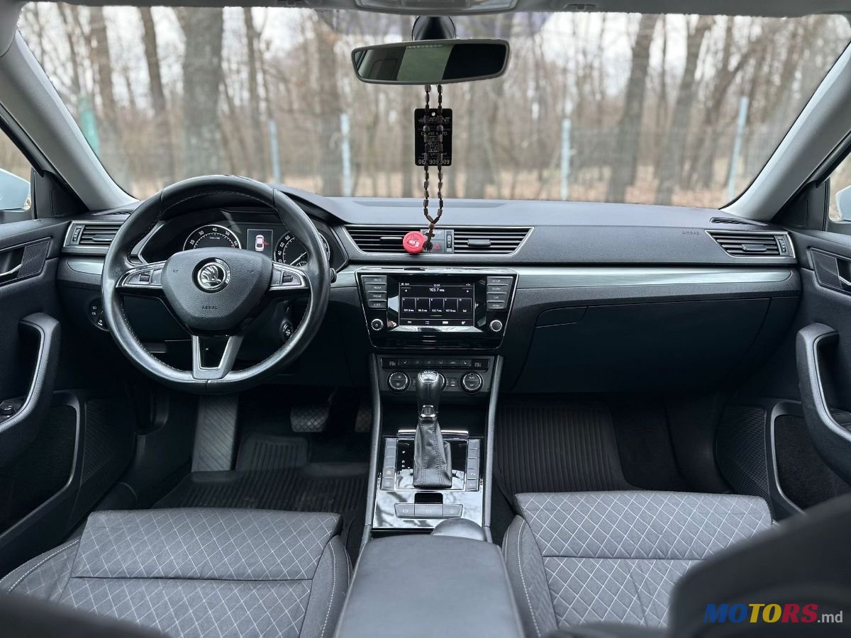 2015' Skoda Superb photo #6