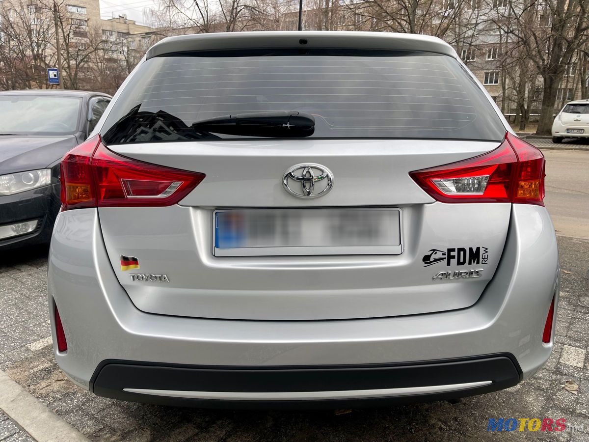 2015' Toyota Auris photo #4