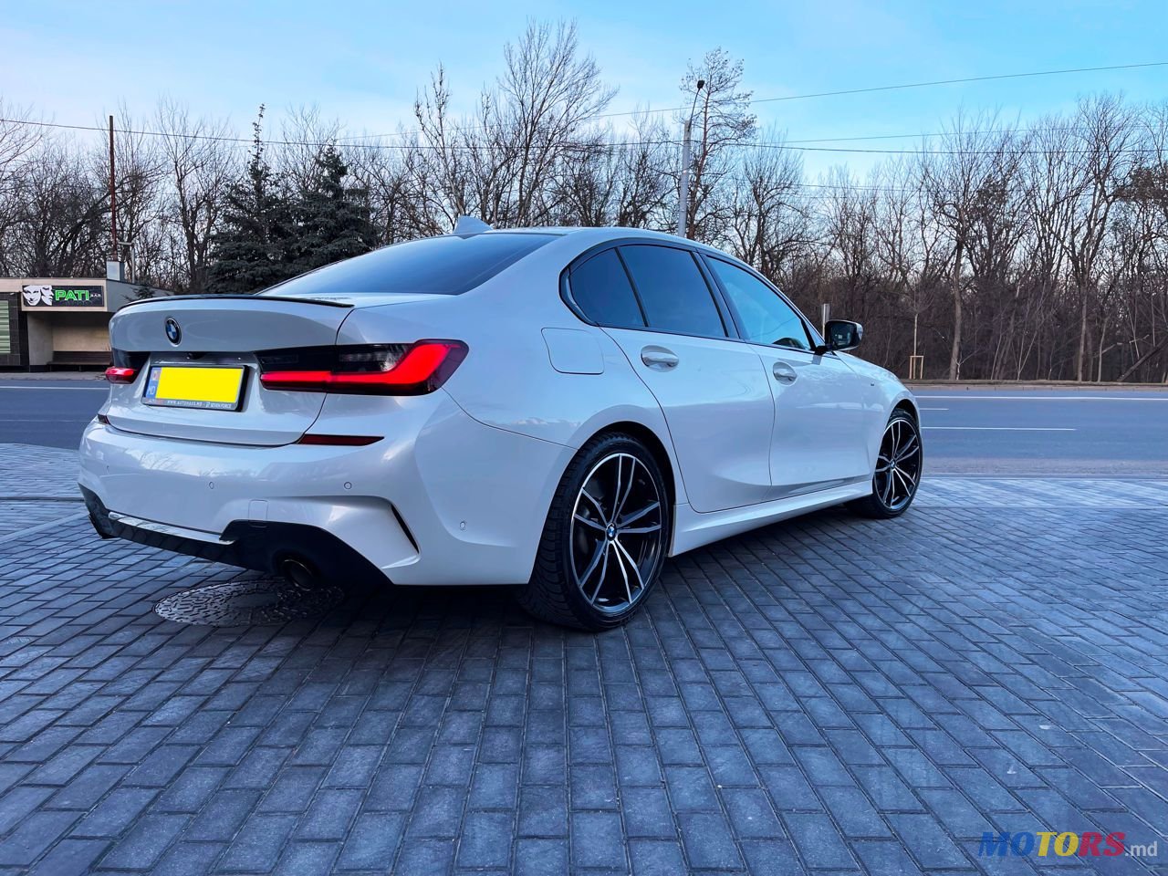 2021' BMW 5 Series photo #3