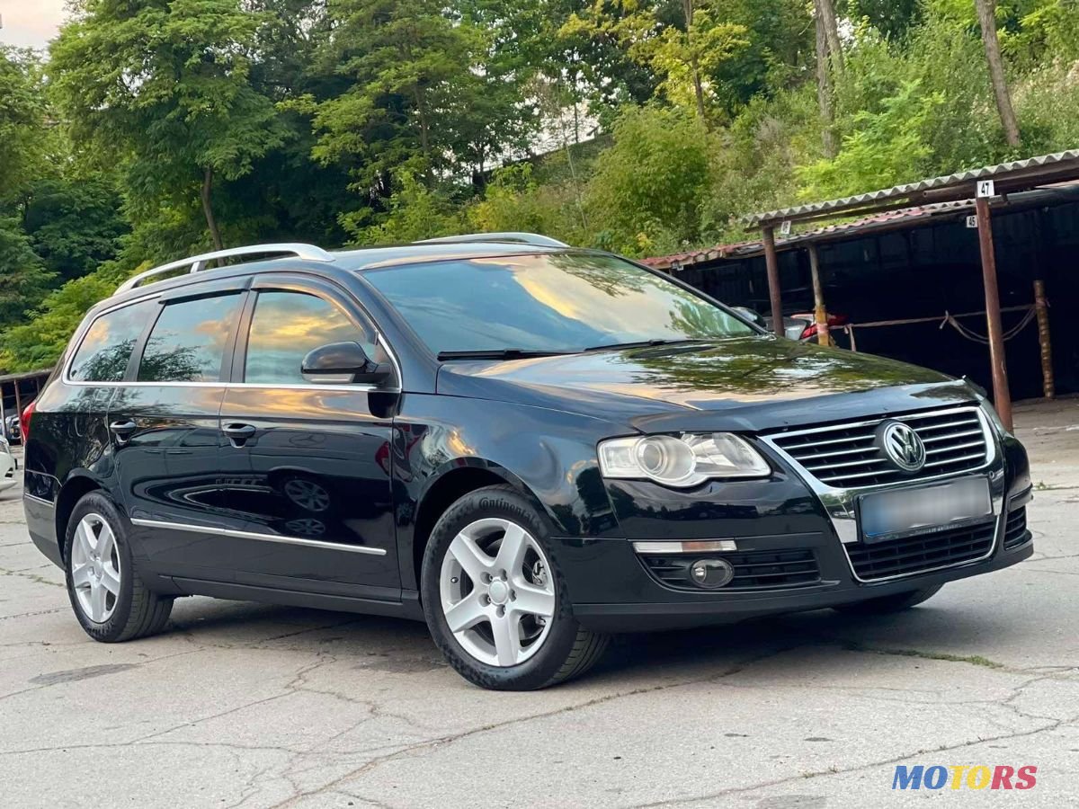 2007' Volkswagen Passat photo #3