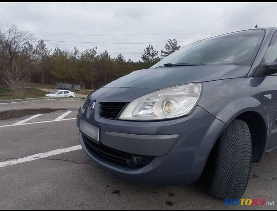 2007' Renault Grand Scenic photo #1