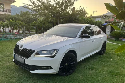 2019' Skoda Superb
