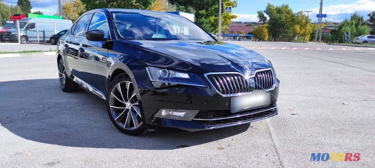 2016' Skoda Superb photo #2