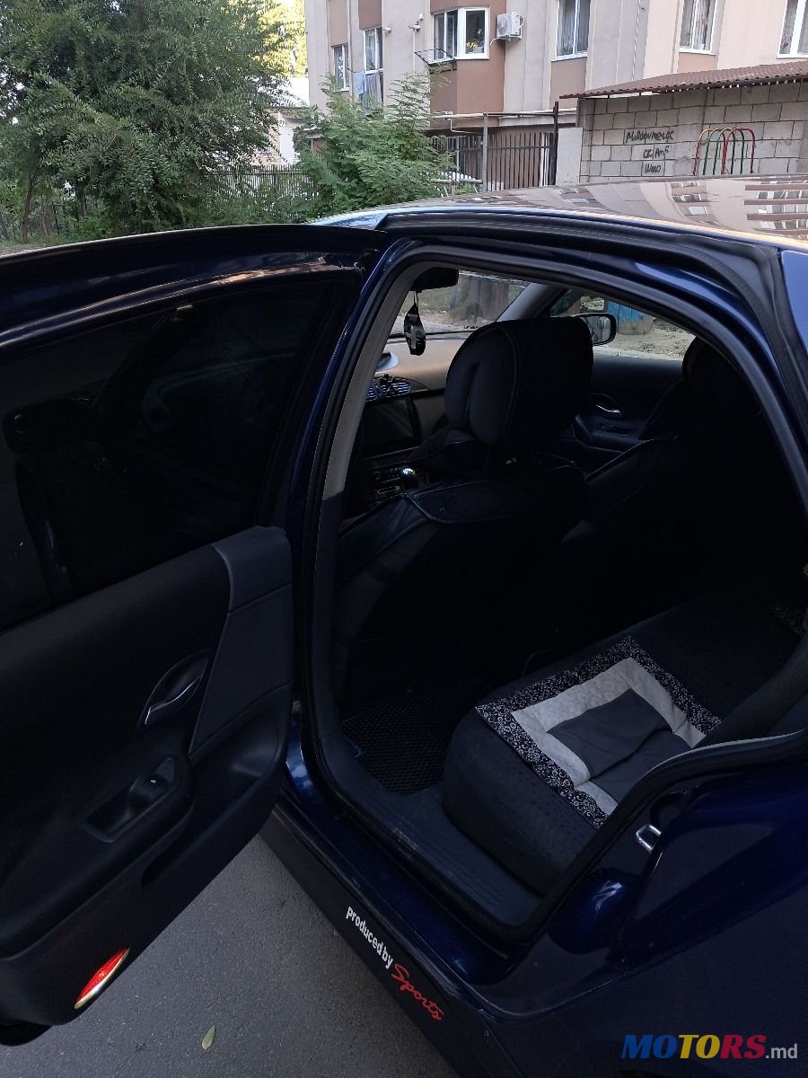 2004' Renault Laguna photo #5