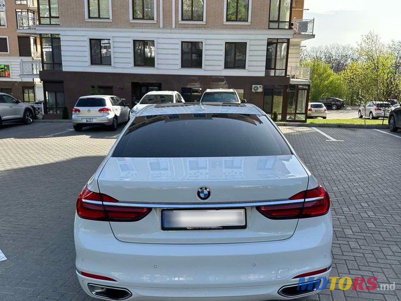 2018' BMW 7 Series photo #3