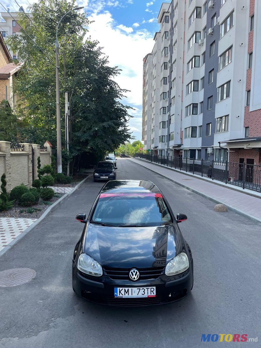 2005' Volkswagen Golf photo #6