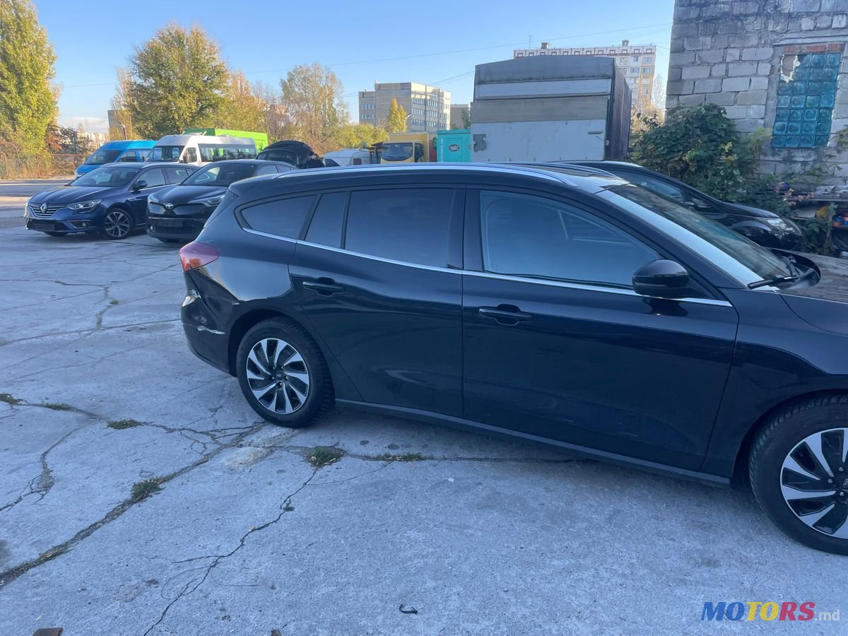 2022' Ford Focus photo #2