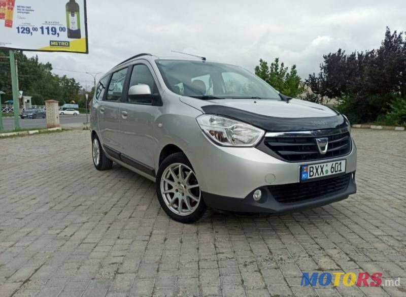 2012' Dacia Lodgy photo #3