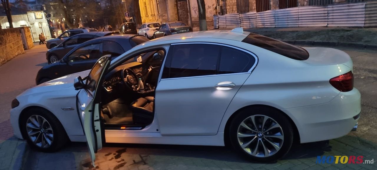 2016' BMW 5 Series photo #3