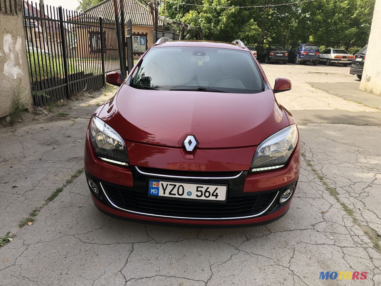 2014' Renault Megane photo #1