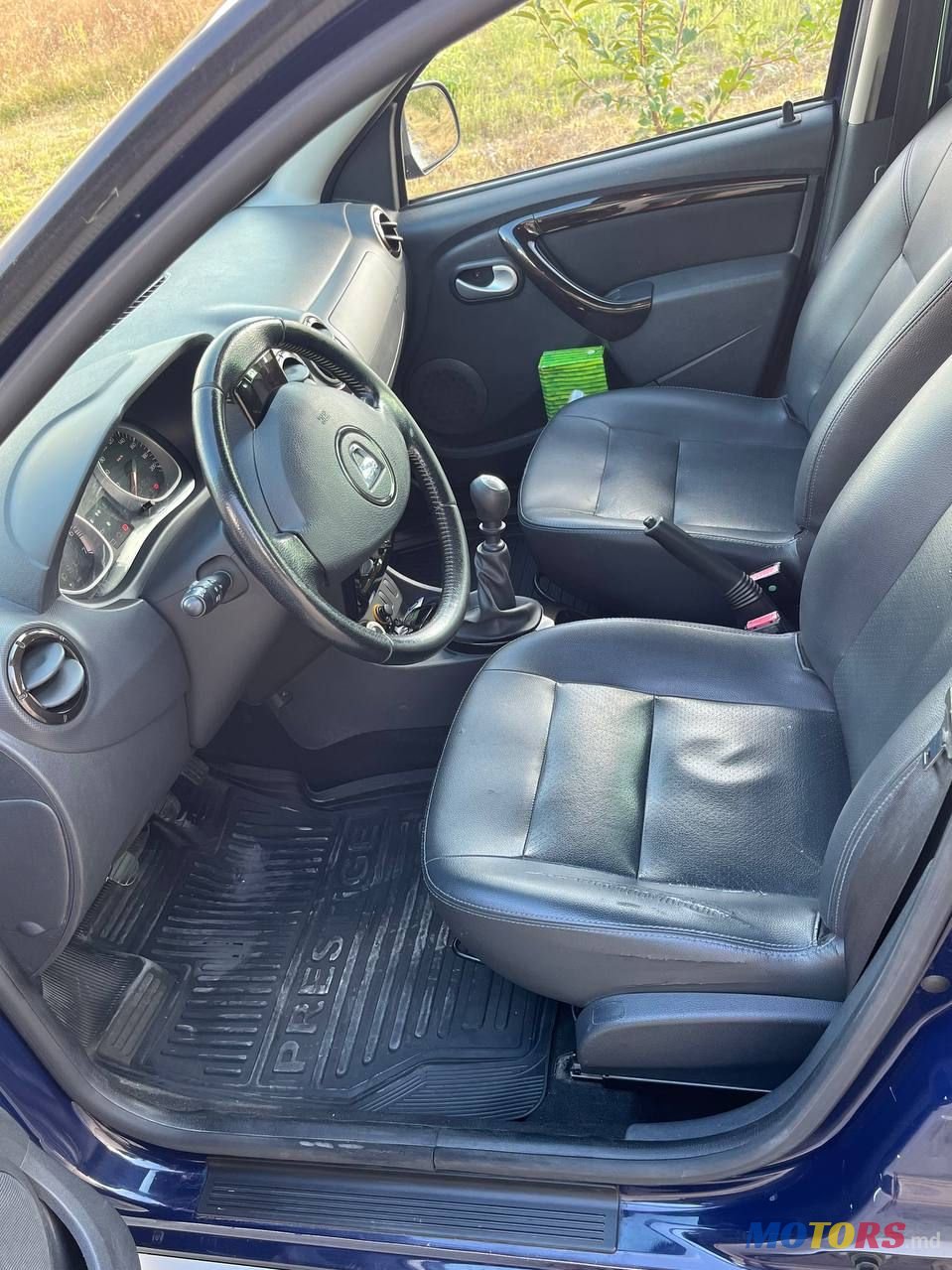 2011' Dacia Duster photo #4