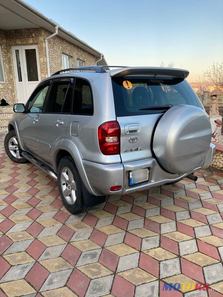 2005' Toyota RAV4 photo #4