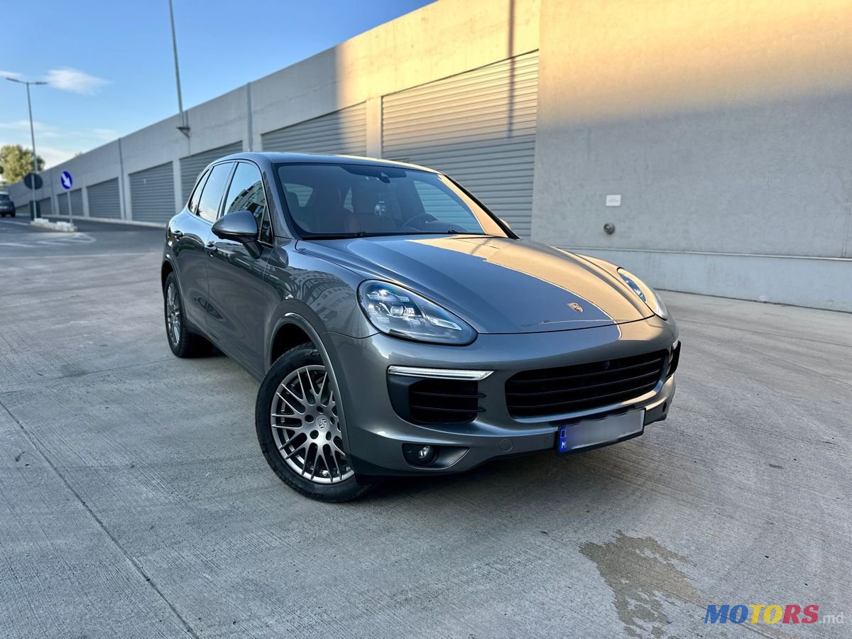 2016' Porsche Cayenne photo #1