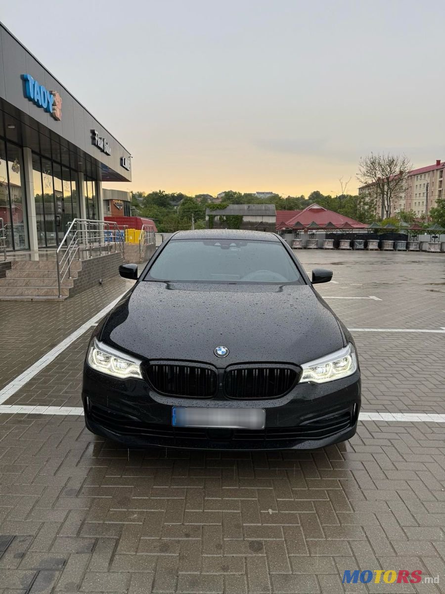 2018' BMW 5 Series photo #1