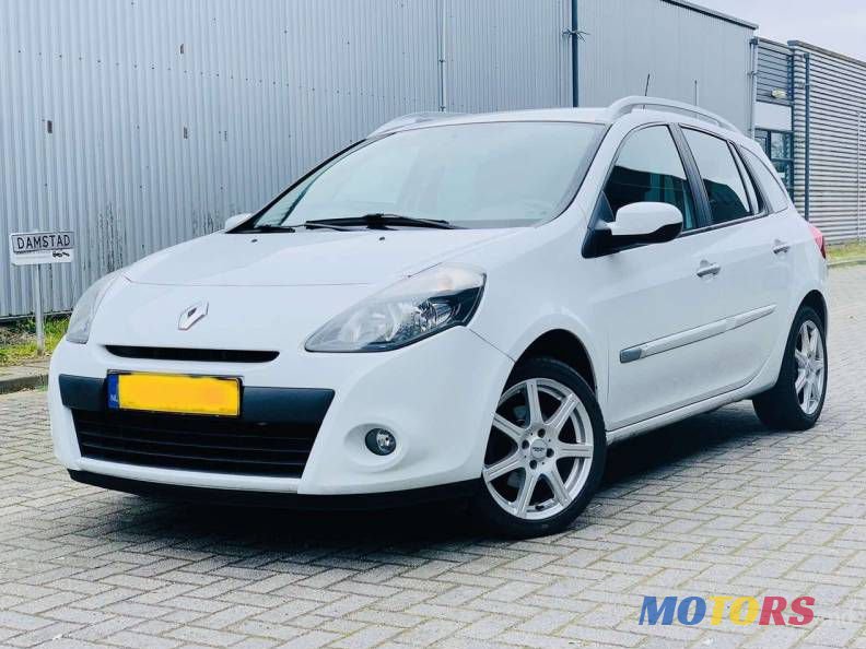 2012' Renault Clio photo #4