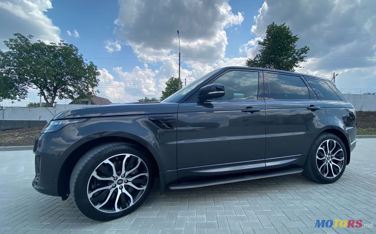 2018' Land Rover Range Rover Sport photo #2