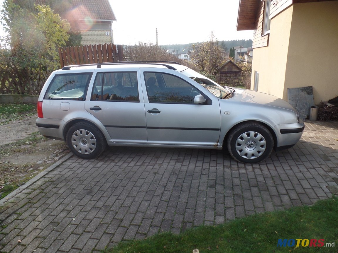 2002' Volkswagen Golf IV Variant photo #3