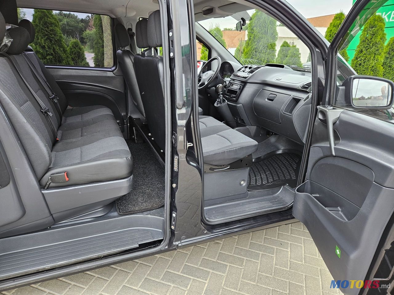 2012' Mercedes-Benz Vito photo #6