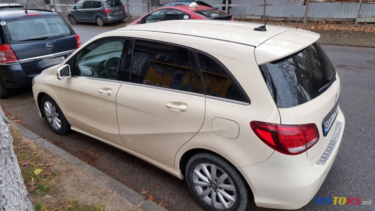 2015' Mercedes-Benz B-Class photo #4