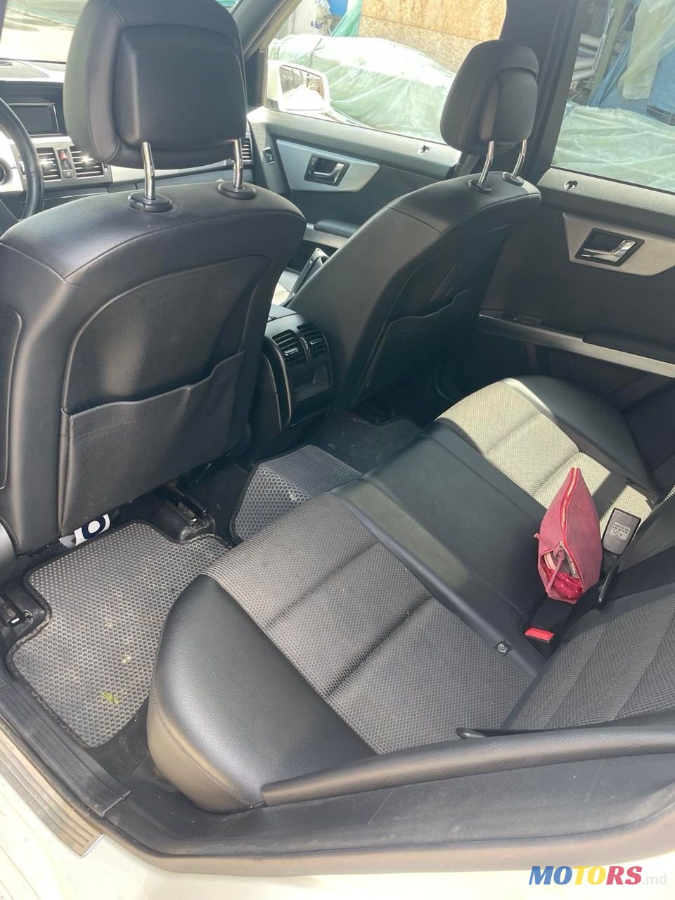 2009' Mercedes-Benz GLK-Class photo #6