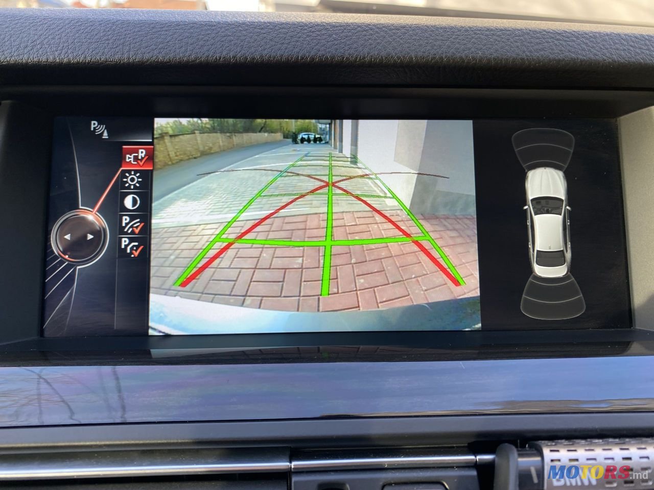 2015' BMW 5 Series photo #4