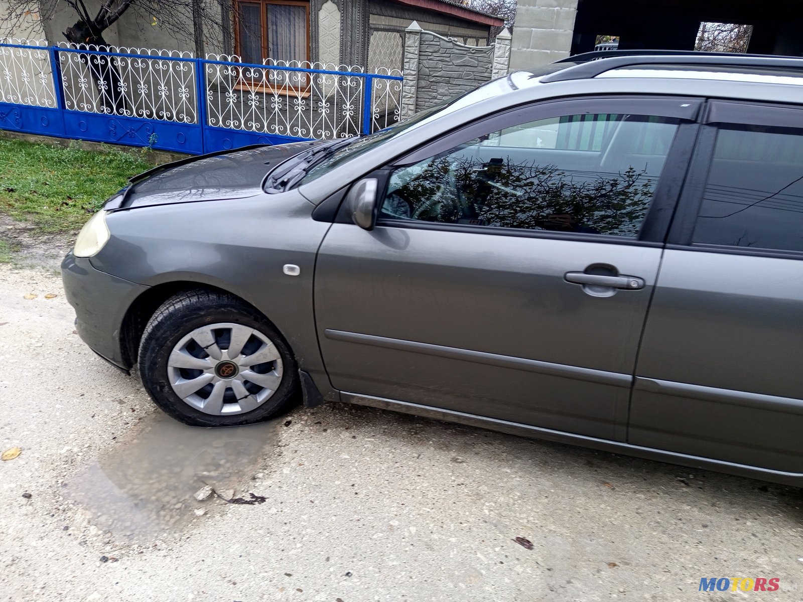 2007' Toyota Corolla photo #1