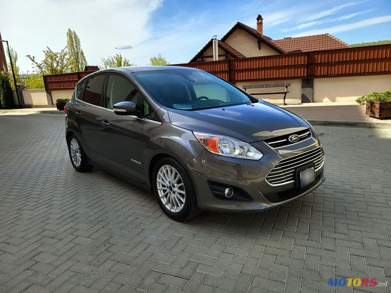 2013' Ford C-MAX photo #1