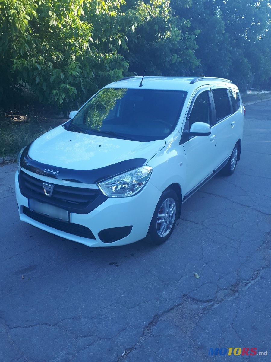 2014' Dacia Lodgy photo #1
