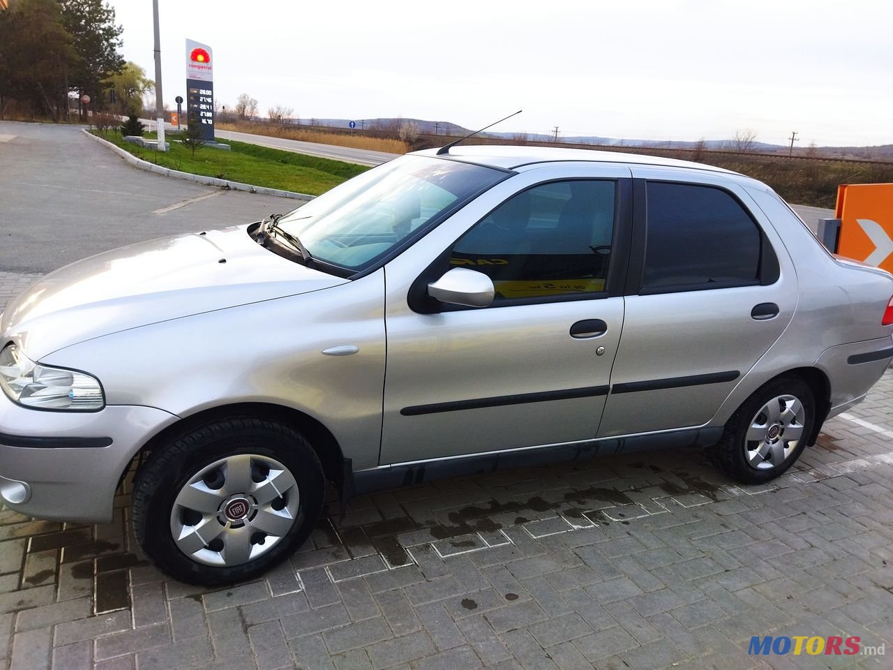 2005' Fiat Albea photo #3