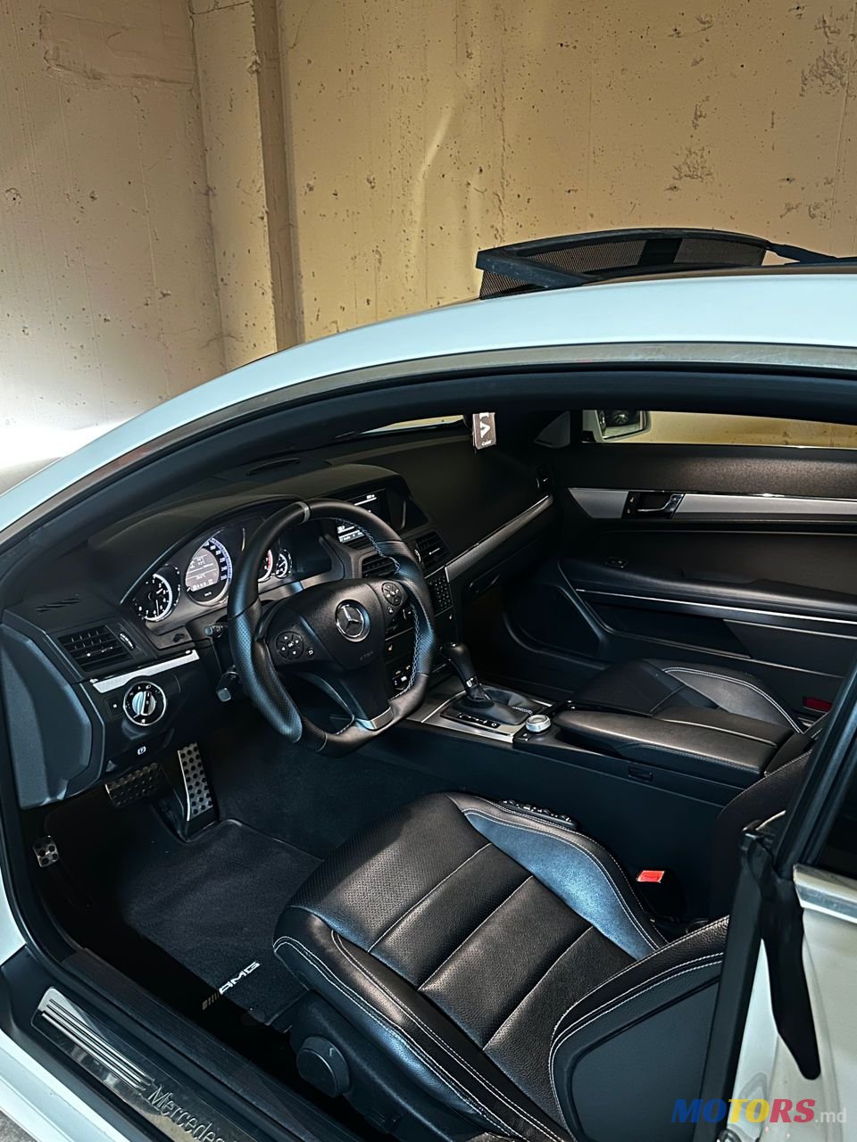 2010' Mercedes-Benz E-Class photo #5