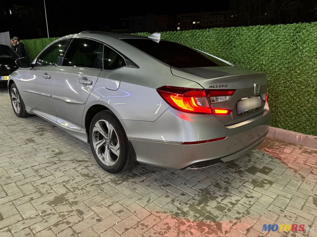 2018' Honda Accord photo #3