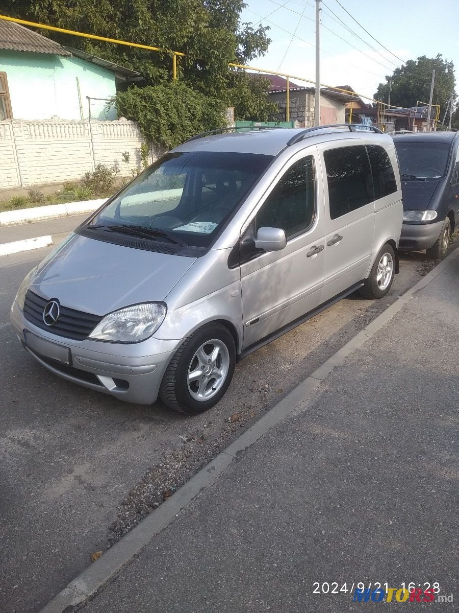 2003' Mercedes-Benz Vaneo photo #2