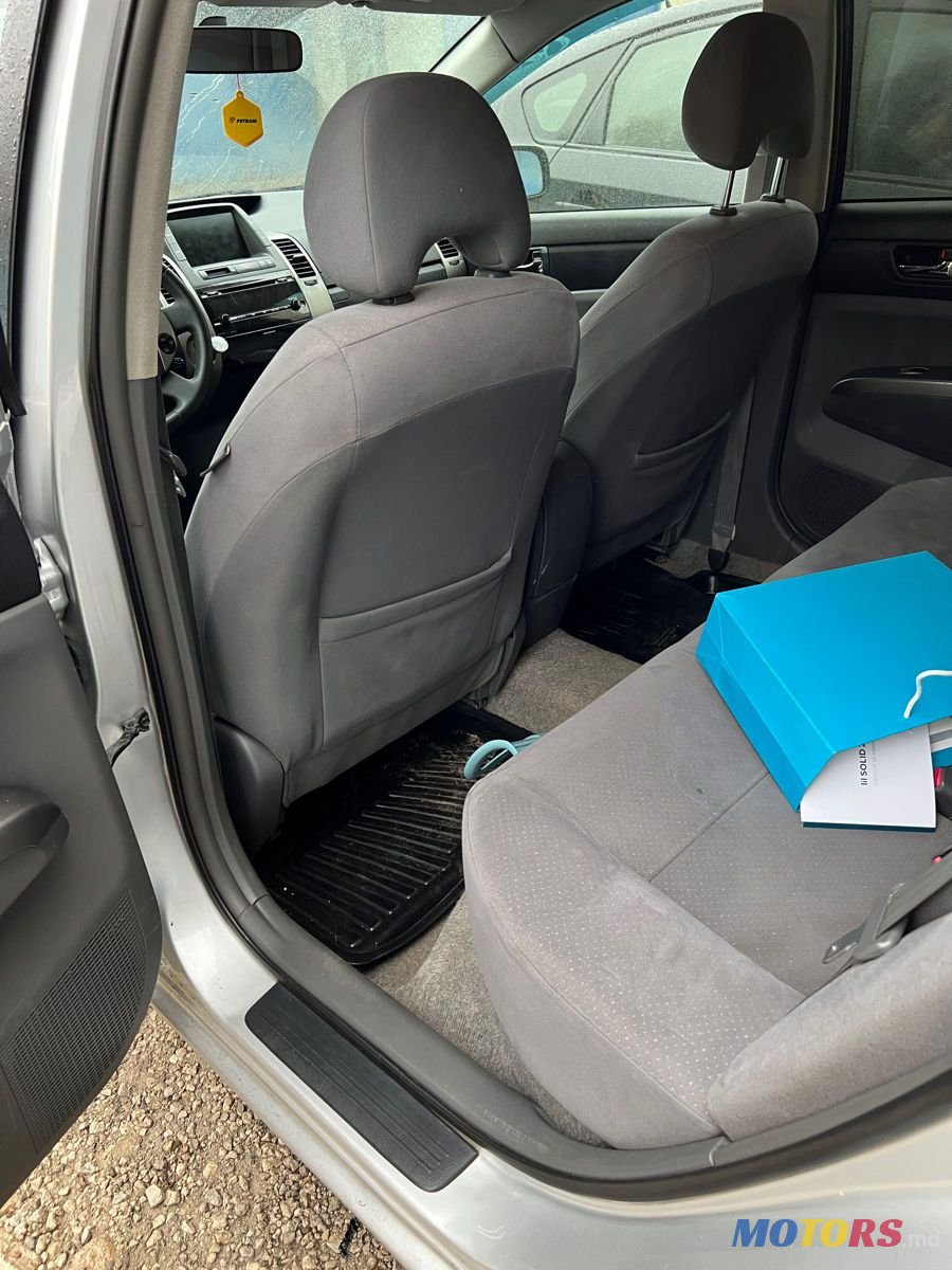 2006' Toyota Prius photo #2