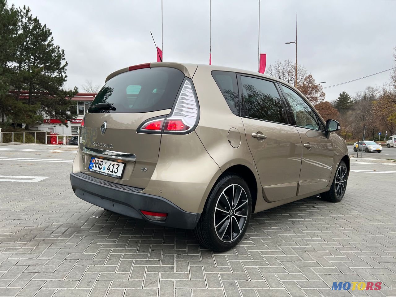 2013' Renault Scenic photo #4