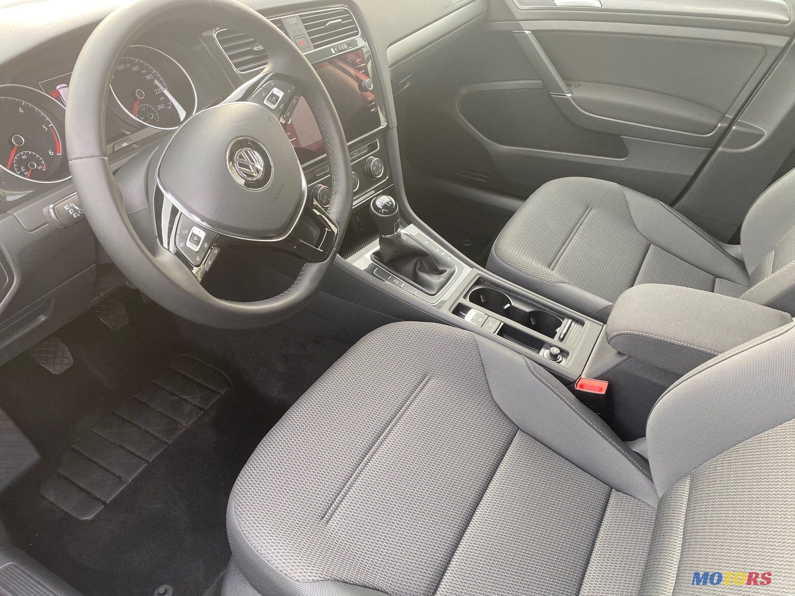 2019' Volkswagen Golf Variant VII 1.6 TDI 115 Comfortline photo #2