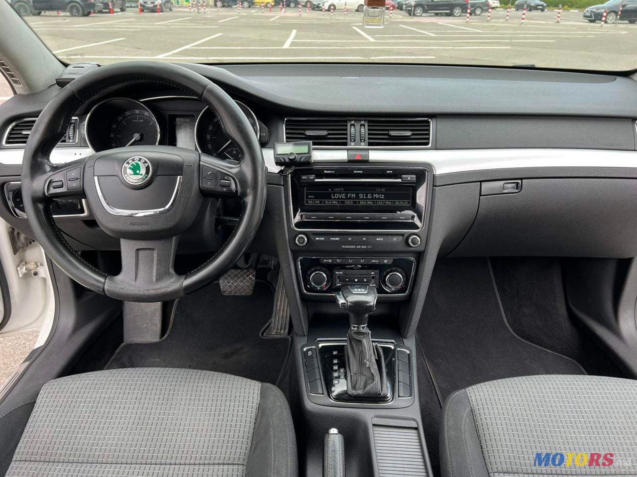 2012' Skoda Superb photo #3