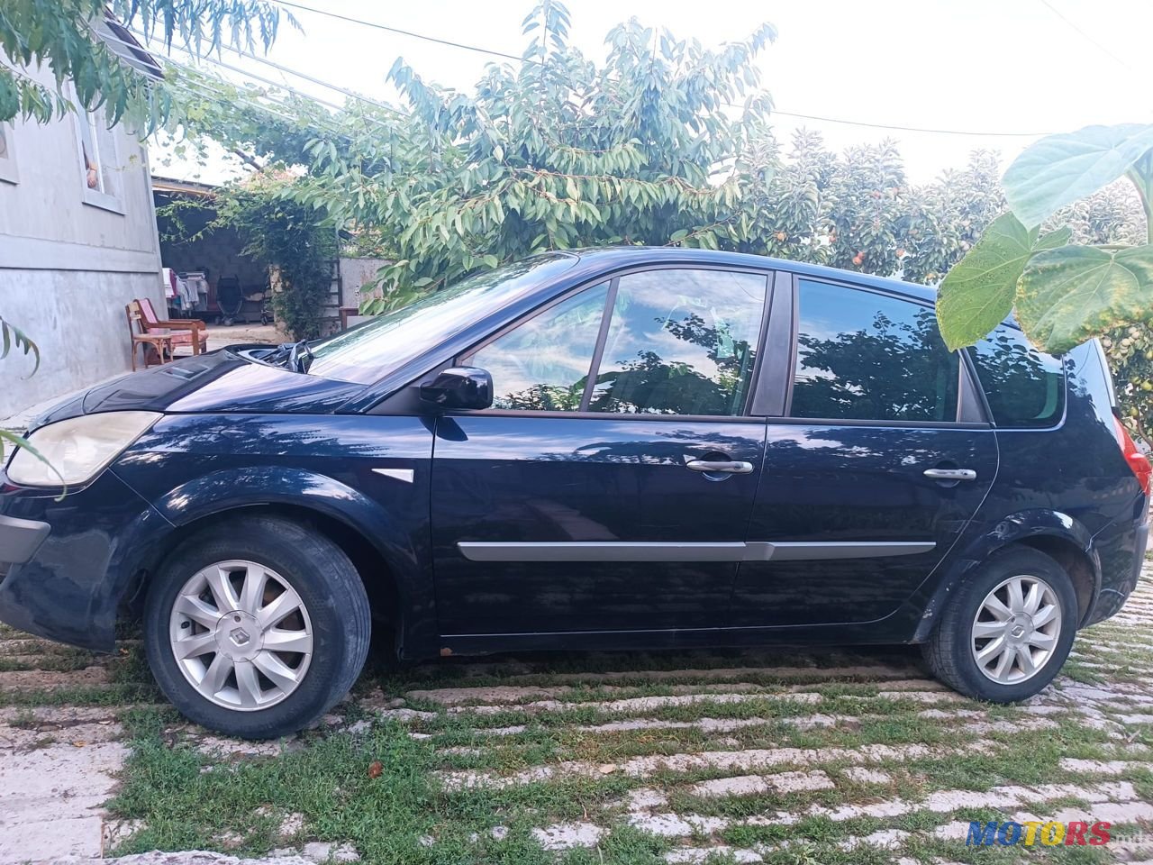 2006' Renault Grand Scenic photo #2