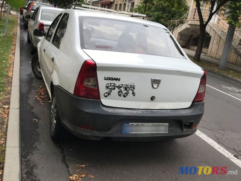 2012' Dacia Logan photo #2