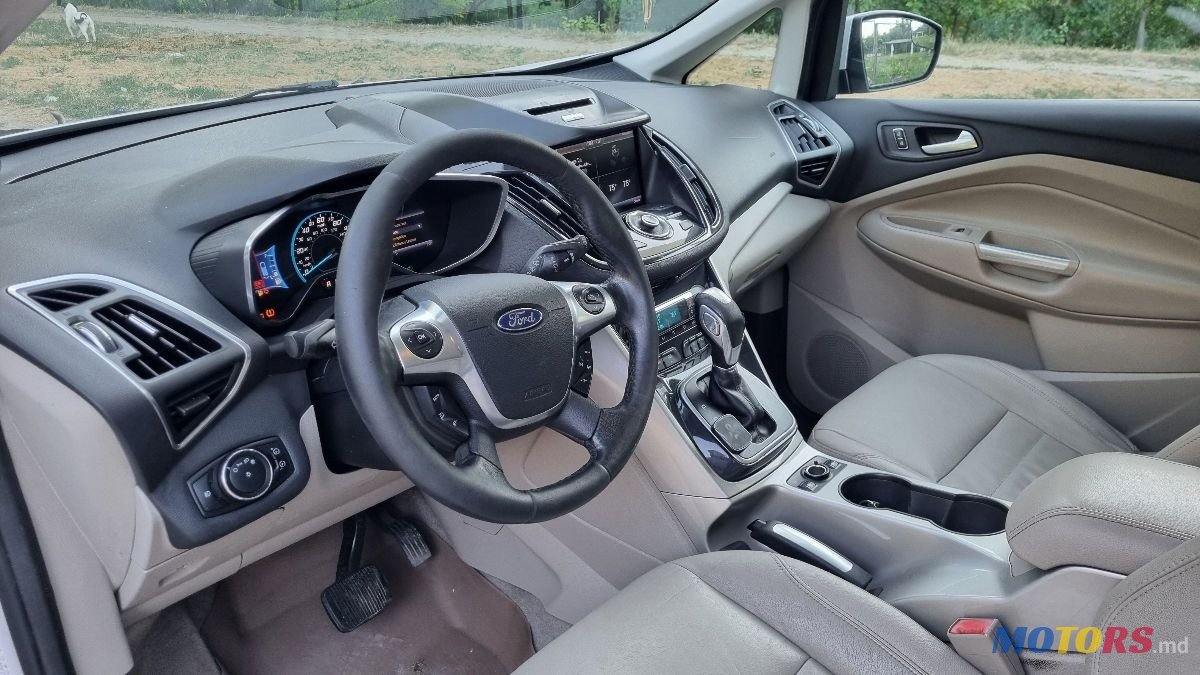 2013' Ford C-MAX photo #5