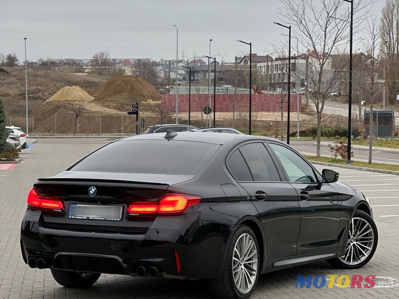 2018' BMW 5 Series photo #6